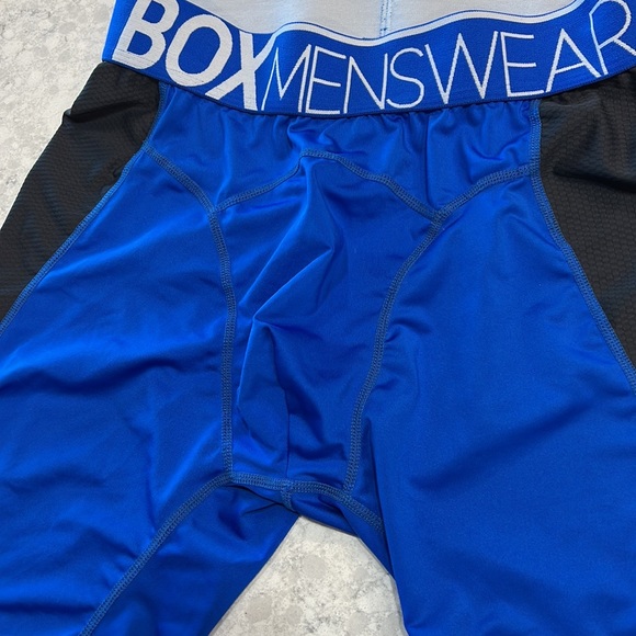 Box Menswear Defined Behind Compression Shorts. Medium - Picture 2 of 4